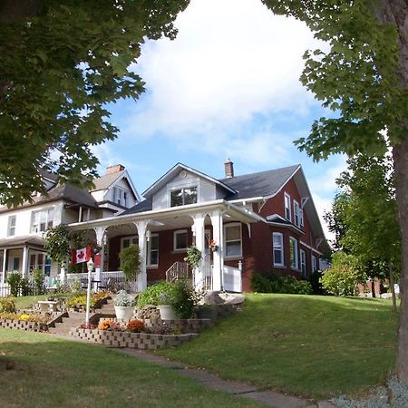 Glen Mhor Bed And Breakfast Ніагара-Фоллс Екстер'єр фото